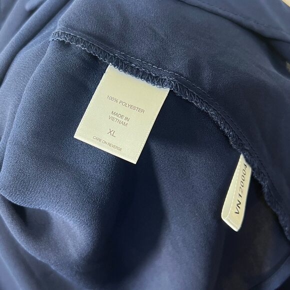 New York and Co. Navy Roll Tab Sleeve Blouse Size XL - Picture 13 of 14